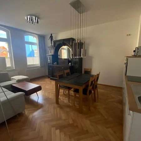attraktives 2-Zimmer-Apartment im Stadtzentrum Rudolstadt Exterior foto
