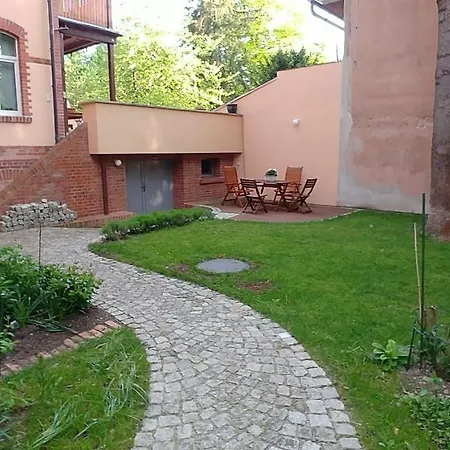 attraktives 2-Zimmer-Apartment im Stadtzentrum Rudolstadt Exterior foto