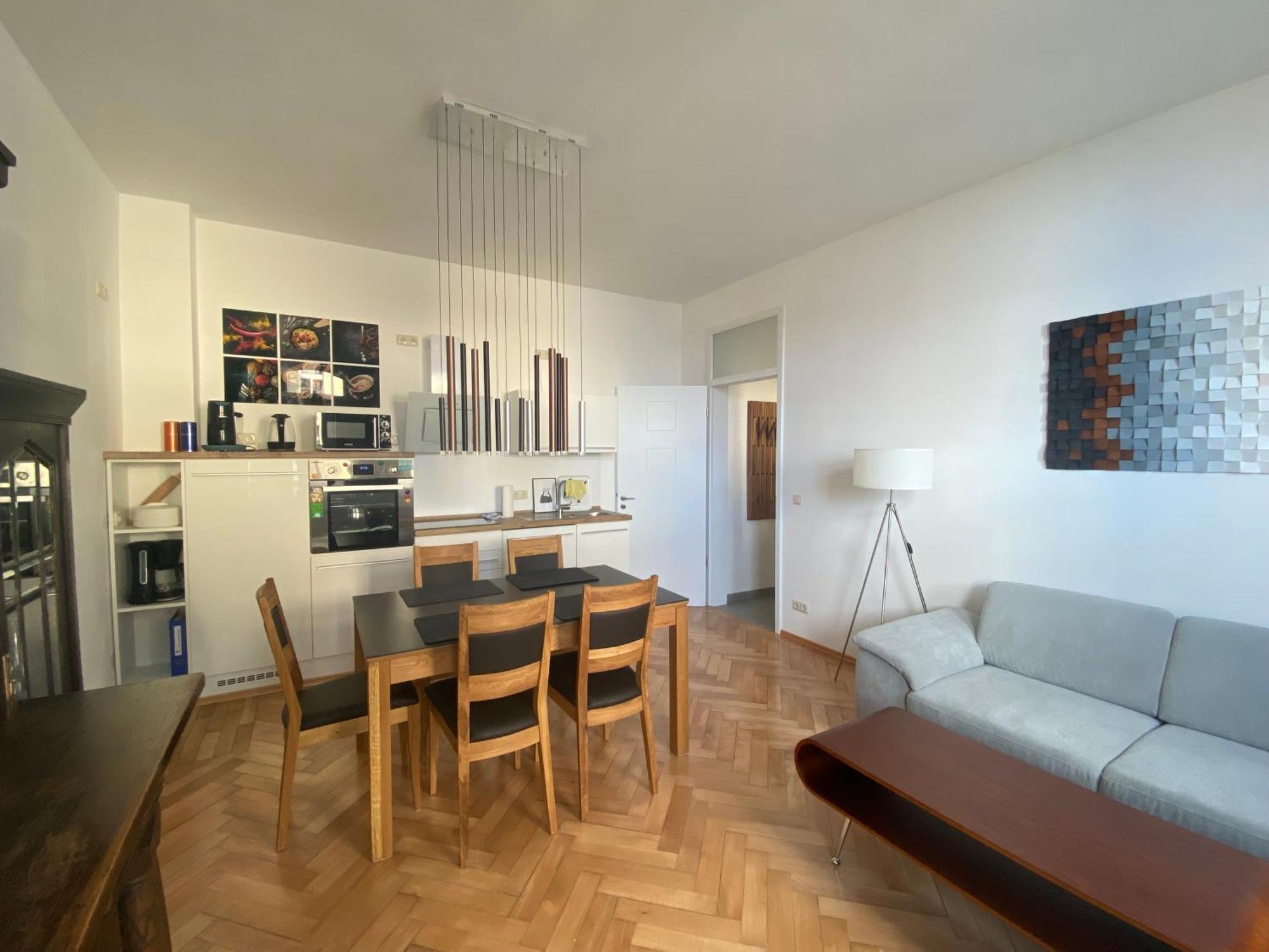 Apartment Attraktives 2-zimmer-apartment Im Stadtzentrum *